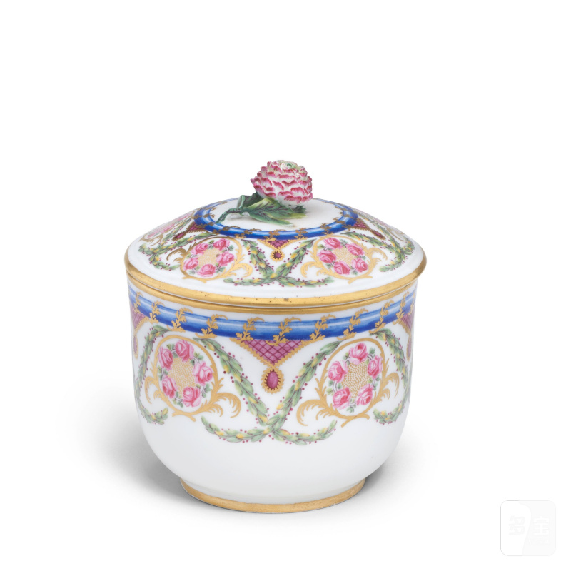A Sèvres sugar bowl and cover (pot à sucre 'Calabre'), dated 1768 - 图4
